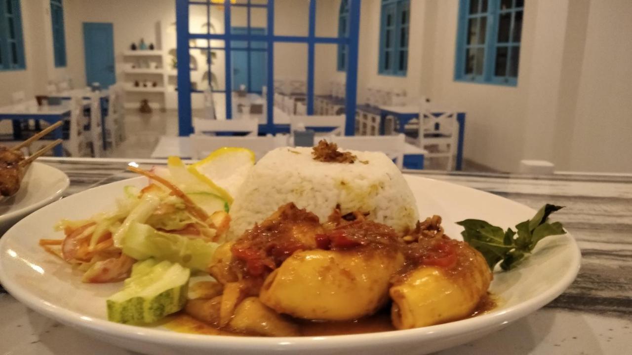 Anjo Maumere Hotel & Restaurant Zewnętrze zdjęcie