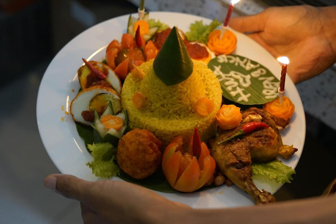 Anjo Maumere Hotel & Restaurant Zewnętrze zdjęcie