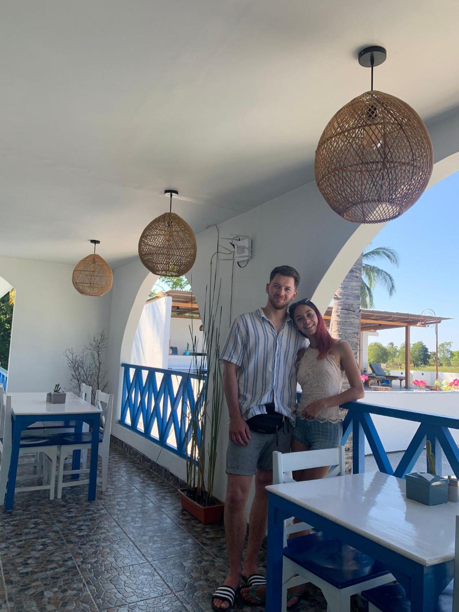 Anjo Maumere Hotel & Restaurant Zewnętrze zdjęcie